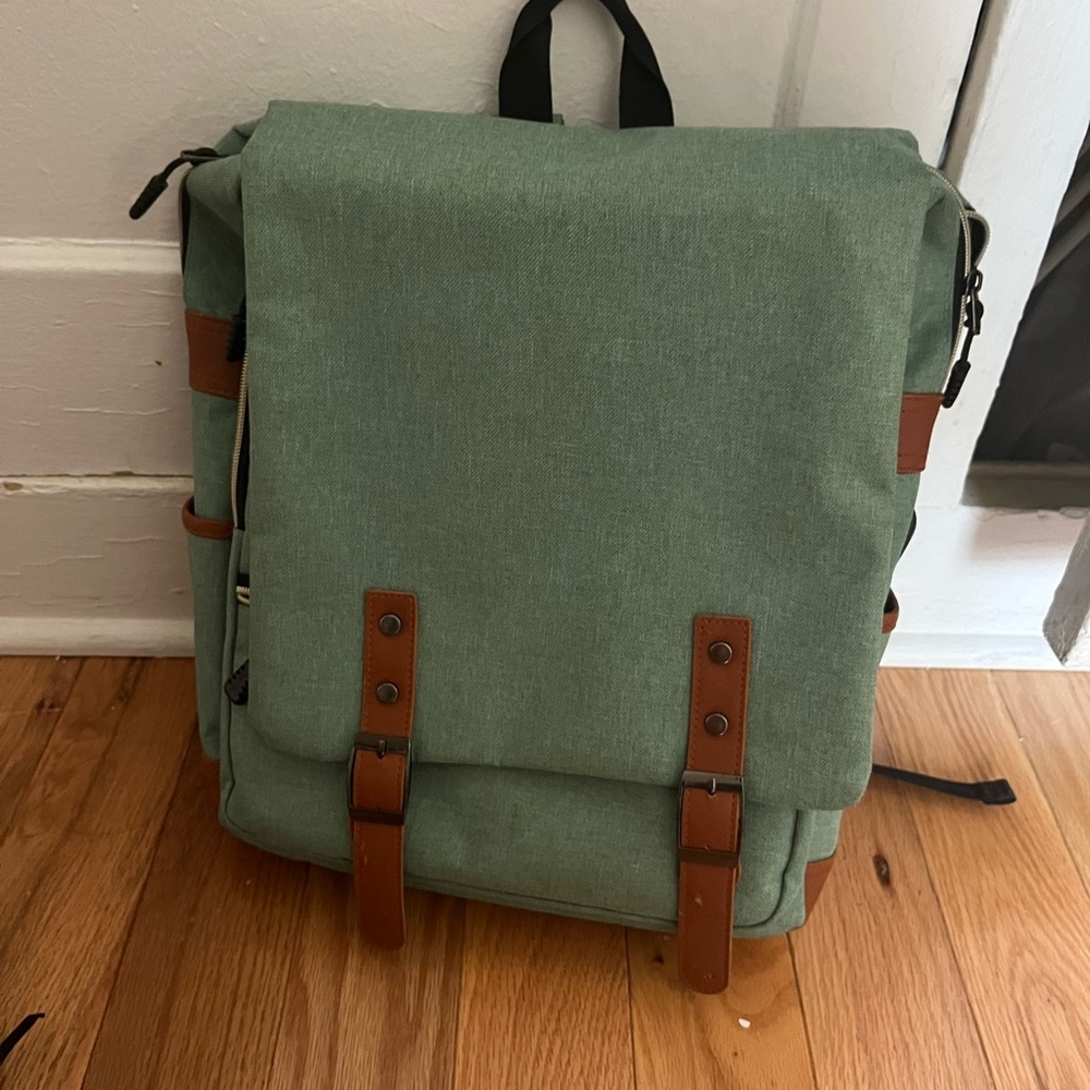 Laptop backpack
